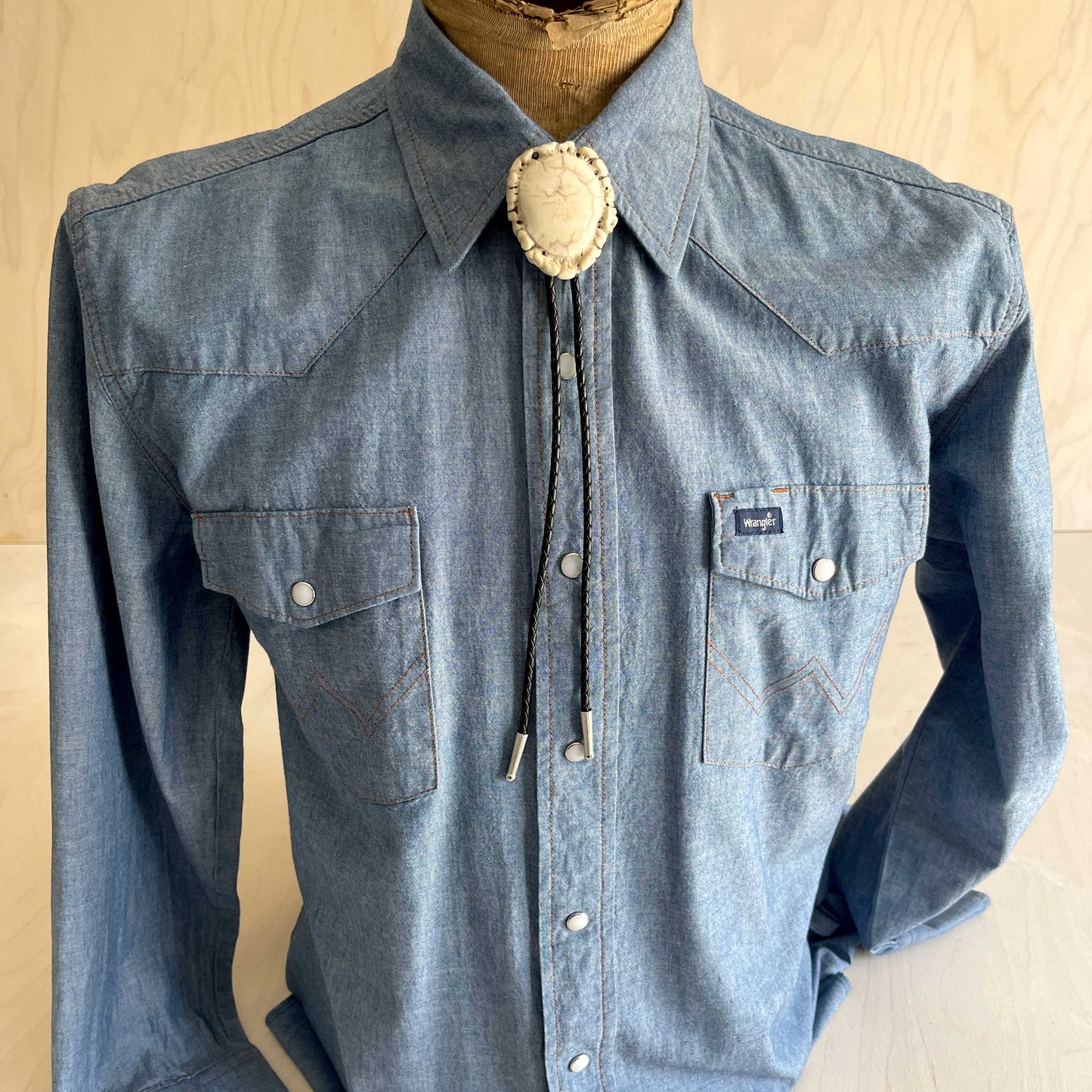 Bolo Tie - Elk Antler Rosette