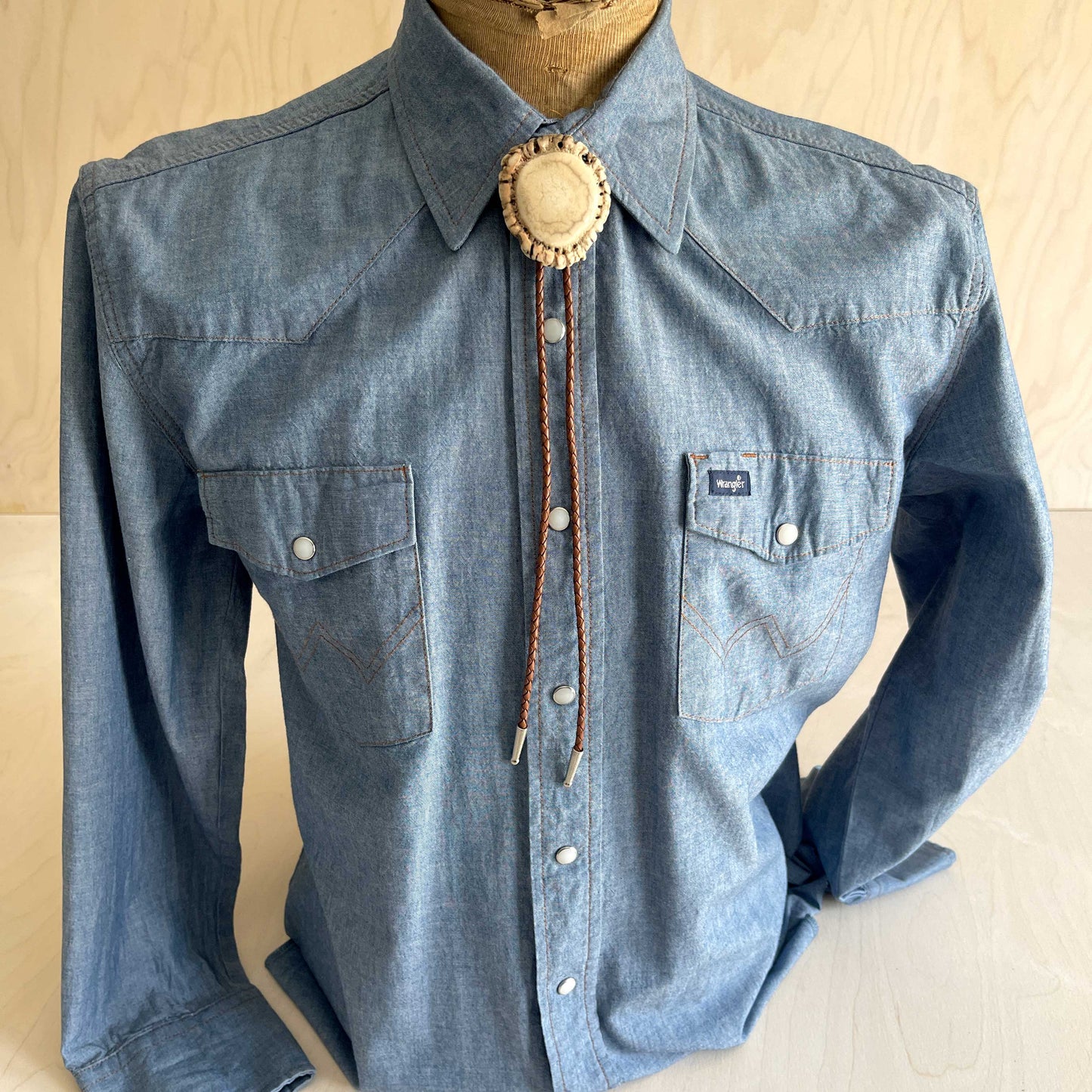 Bolo Tie - Elk Antler Rosette