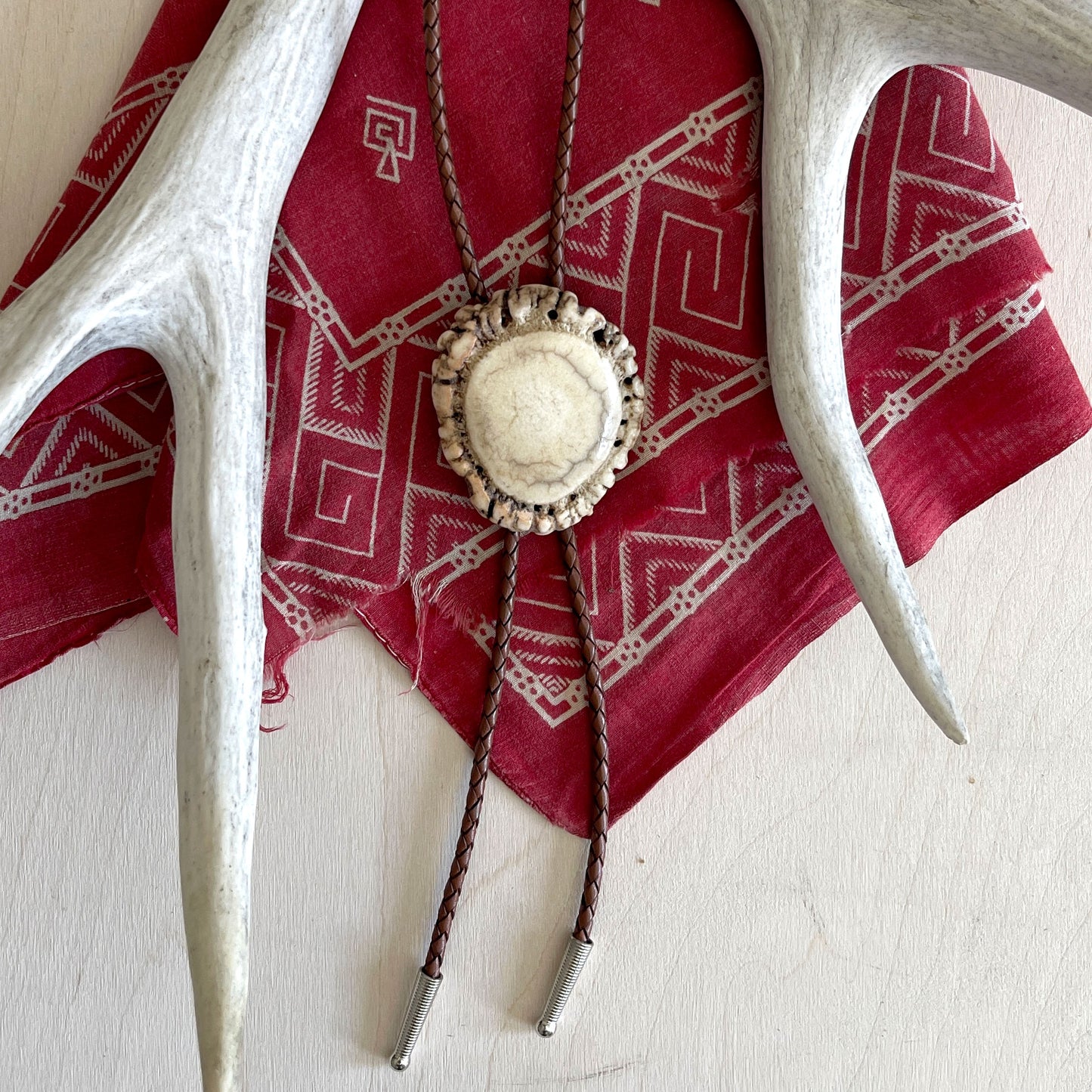 Bolo Tie - Elk Antler Rosette