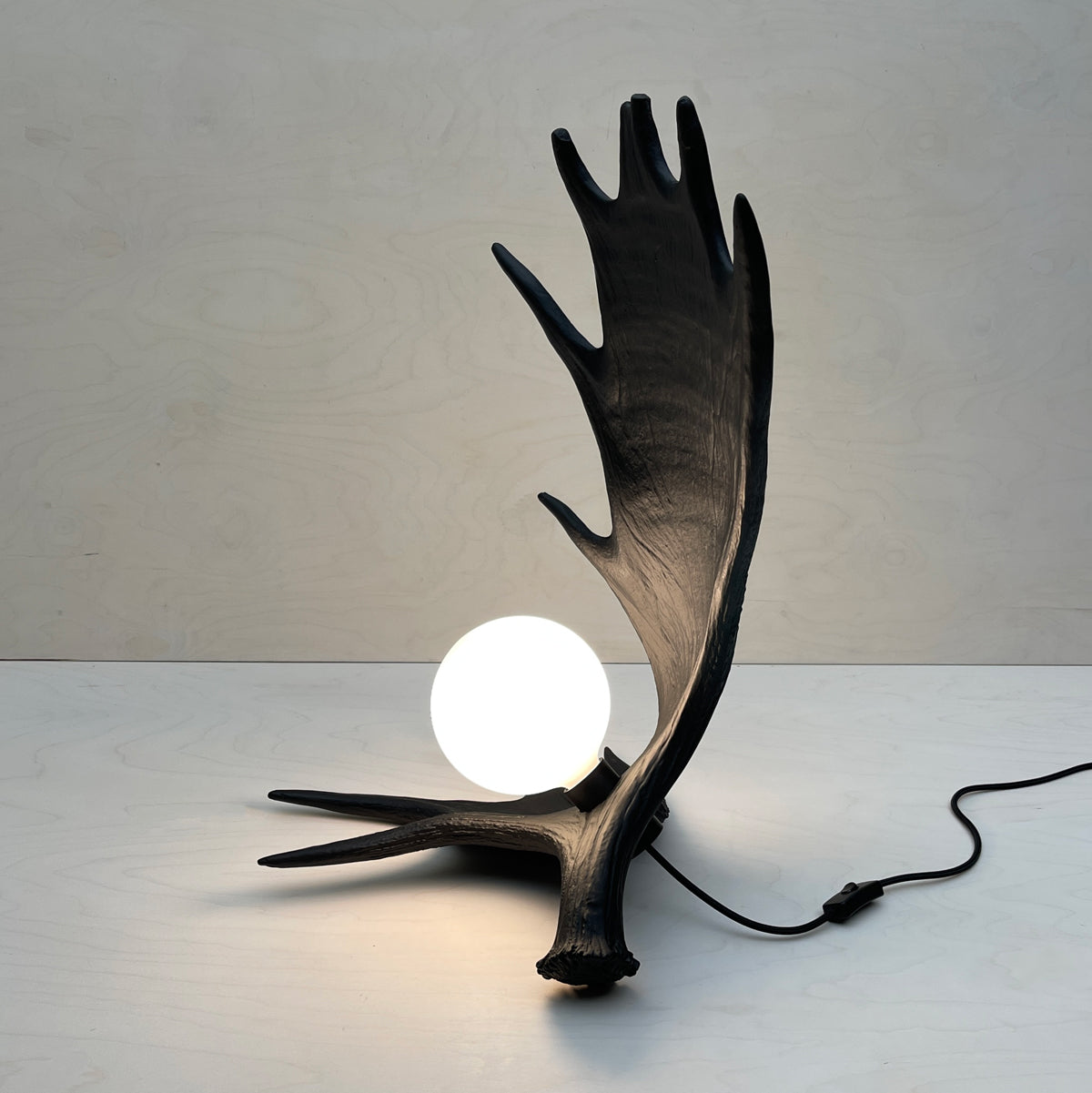 Moose Antler Lamp - Black