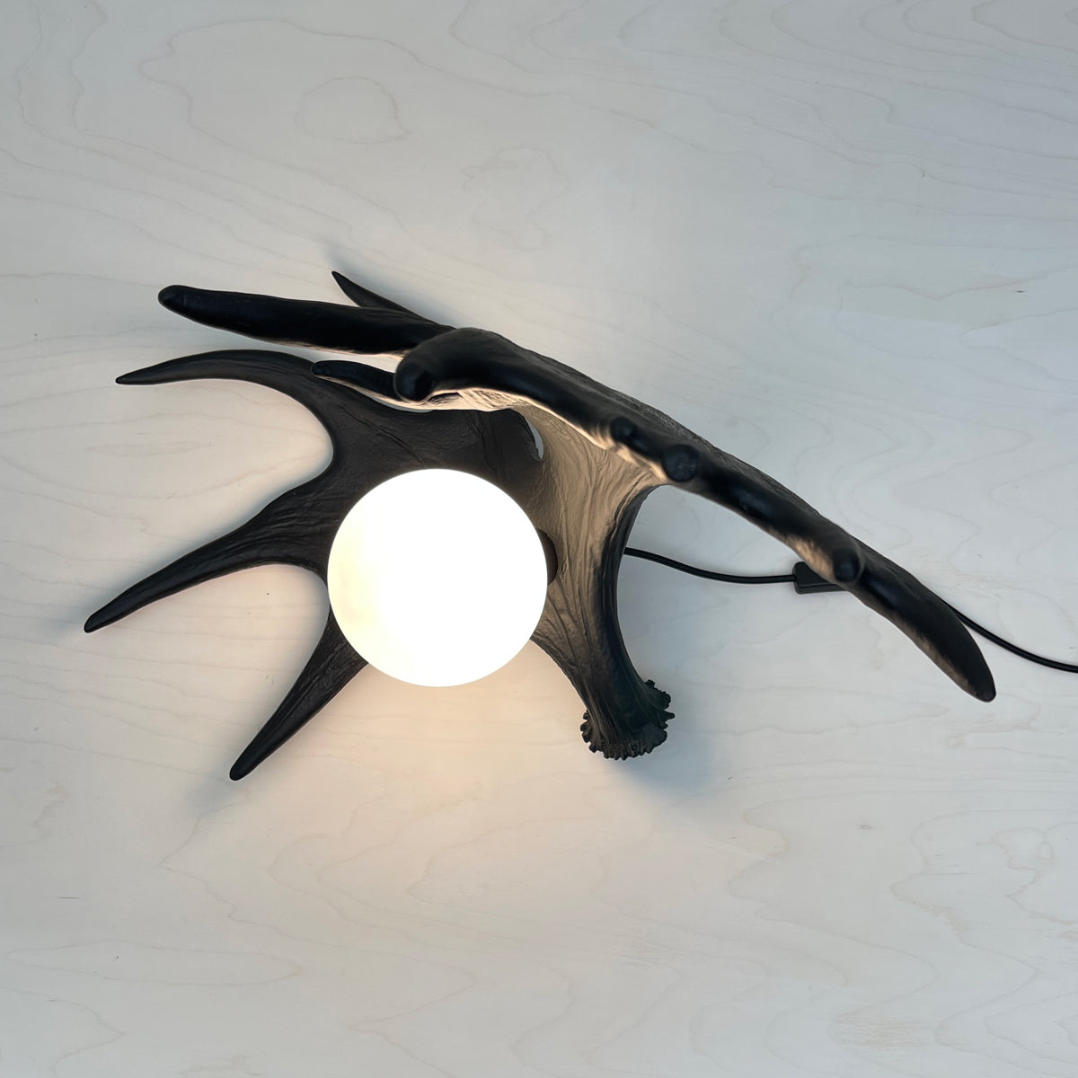 Moose Antler Lamp - Black